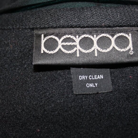 VTG Beppa Wool Coat with applique designs circa 1980's - Picture 4 of 10